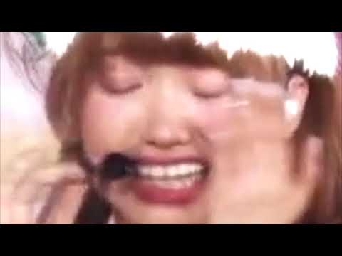 Ucchi singing Baka Mitai during the final live