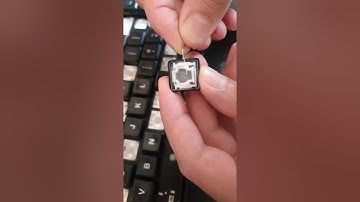 How to install a key into the logitech k800 .