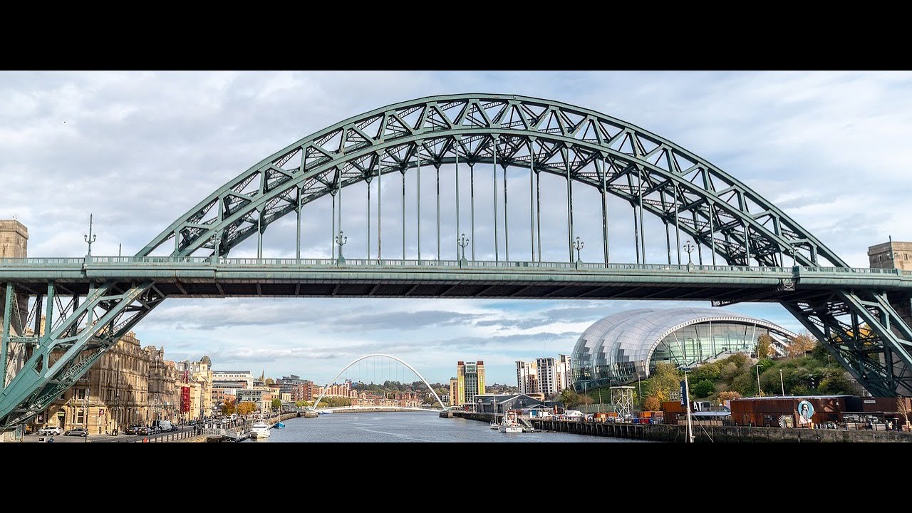 Tyne Bridge - Landmark in Newcastle upon Tyne | View from Hilton Newcastle Gateshead