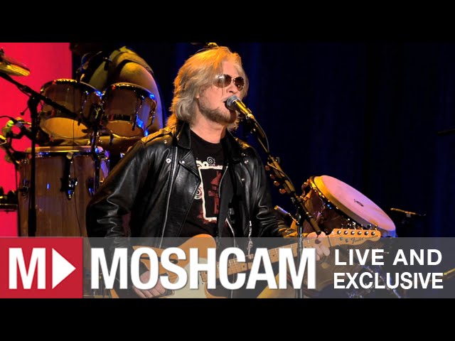 Daryl Hall u0026 John Oates - Out Of Touch | Live in Sydney | Moshcam class=