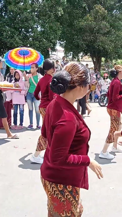 Hari Jadi Banyumas, Ribuan Warga Antusias Menonton || digoyang serr