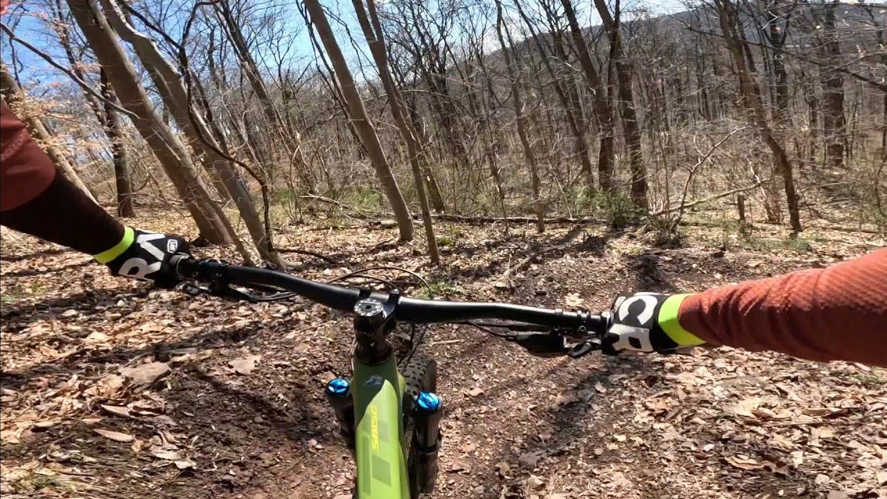 Birdsboro Preserve Mountain Biking - Fun DH run with great features, drops and a gap jump