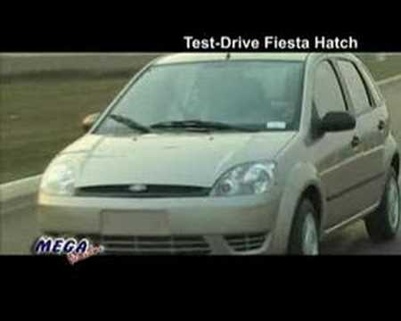 TEST-DRIVE FIESTA HATCH- LOCUO DE PAMELLA ROSA