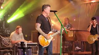 Gary Allan - It Ain't The Whiskey - Helotes, Texas