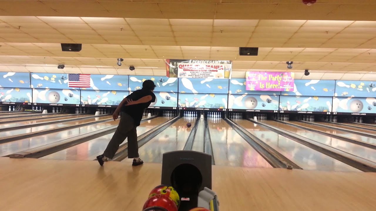 Me bowling - YouTube