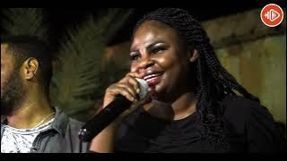 بختك عبرتا وانا السبب | مني ماروكو | حفلة عيد ميلاد سلوي حتة | بهجة شديدة و فك عرش حقيقي | New