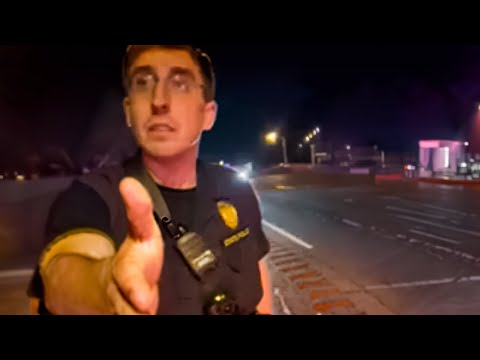 Видео: Полиция ПРЕССУЕТ. США