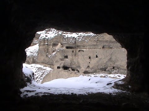 ირაო . სტუდენტები მესხეთში