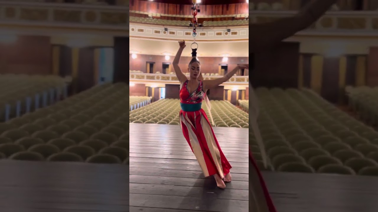 Hair hang 2024 Amanda Wilson 