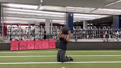 Extensive Tall Kneeling Rotational Slam