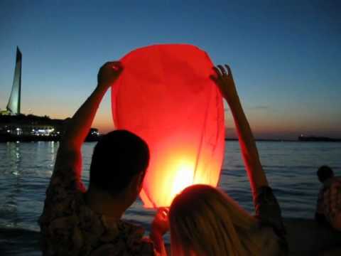 Я люблю Тарханкут ! Запуск китайского фонарика.Севастополь. 30.08.2014
