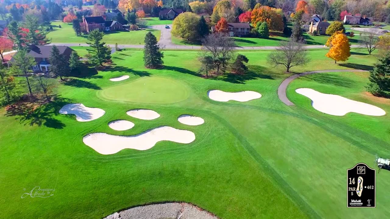 Travis Pointe Country Club - Hole 14 - YouTube