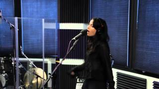 BANKS - Brain (Live at 93.3 Garage)