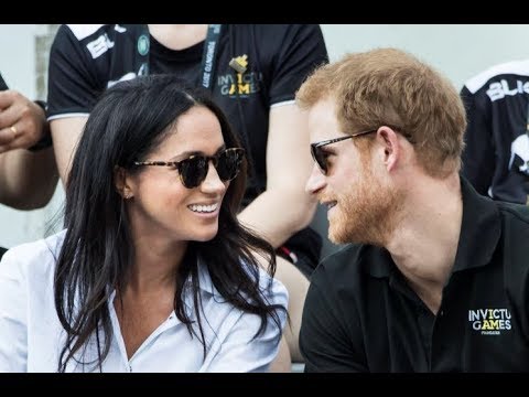 Video: Waarom Prins Harry En Meghan Markle Elkaars Hand Vasthouden In Het Openbaar En Will En Kate Bijna Nooit
