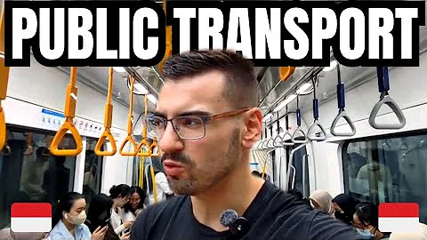 FIRST TIME ON PUBLIC TRANSPORT IN JAKARTA (it blew my mind) 🇮🇩