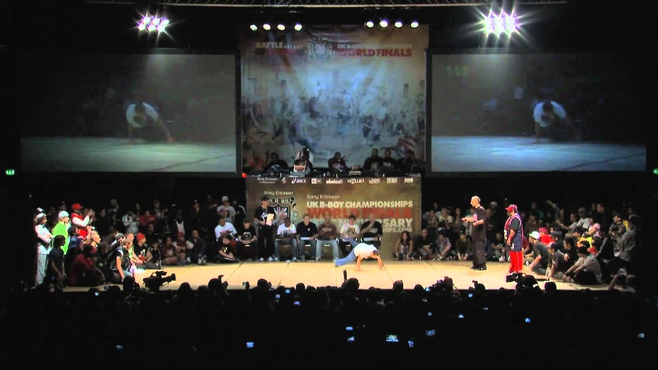 top gun Lilou (France) vs. Robin (Russia) - Solo BBoy Semi Final - UK BBoy Championships 2010