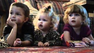 Merce Elizabeth And Dara Watching Despicable Me.mpg