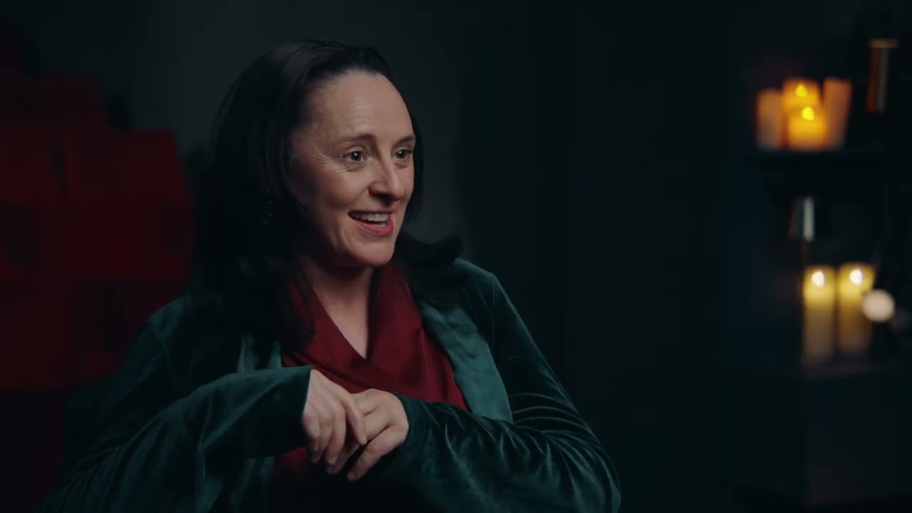 Behind the scenes with the cast and crew of Horseshoe