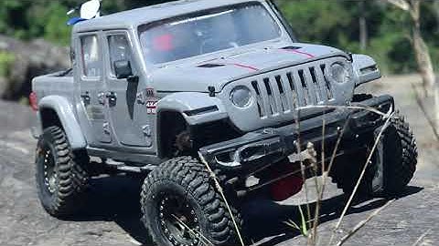 3D printed RC Car Rock Crawler 2020 Jeep JT Gladiator Off Road Trail Axial SCX10ii