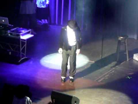 MATT CZECH-Performing Michael Jackson's "Billie Je...