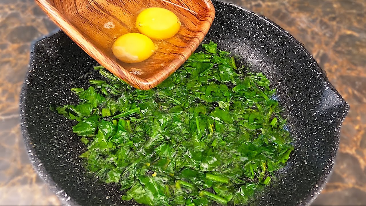 Fluffy Spinach and Egg Omelette | Brain Booster | Easy Recipe for Busy Mornings