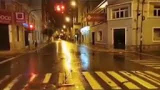 Música de - por qué estás triste Las Calle en Bolivia)