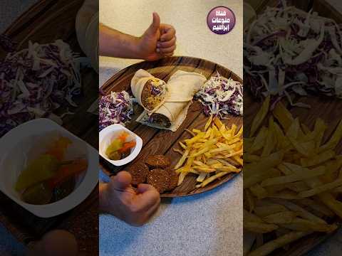 ساندوتش طعميه لذيذ على كيفك