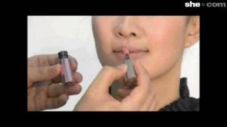 Gary Chung 示範Sofina 2010春妝 - 魅惑裸妝