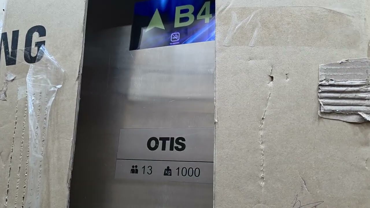 Fahrstuhl OTIS Gen2 im BRG Legend Hải Phòng