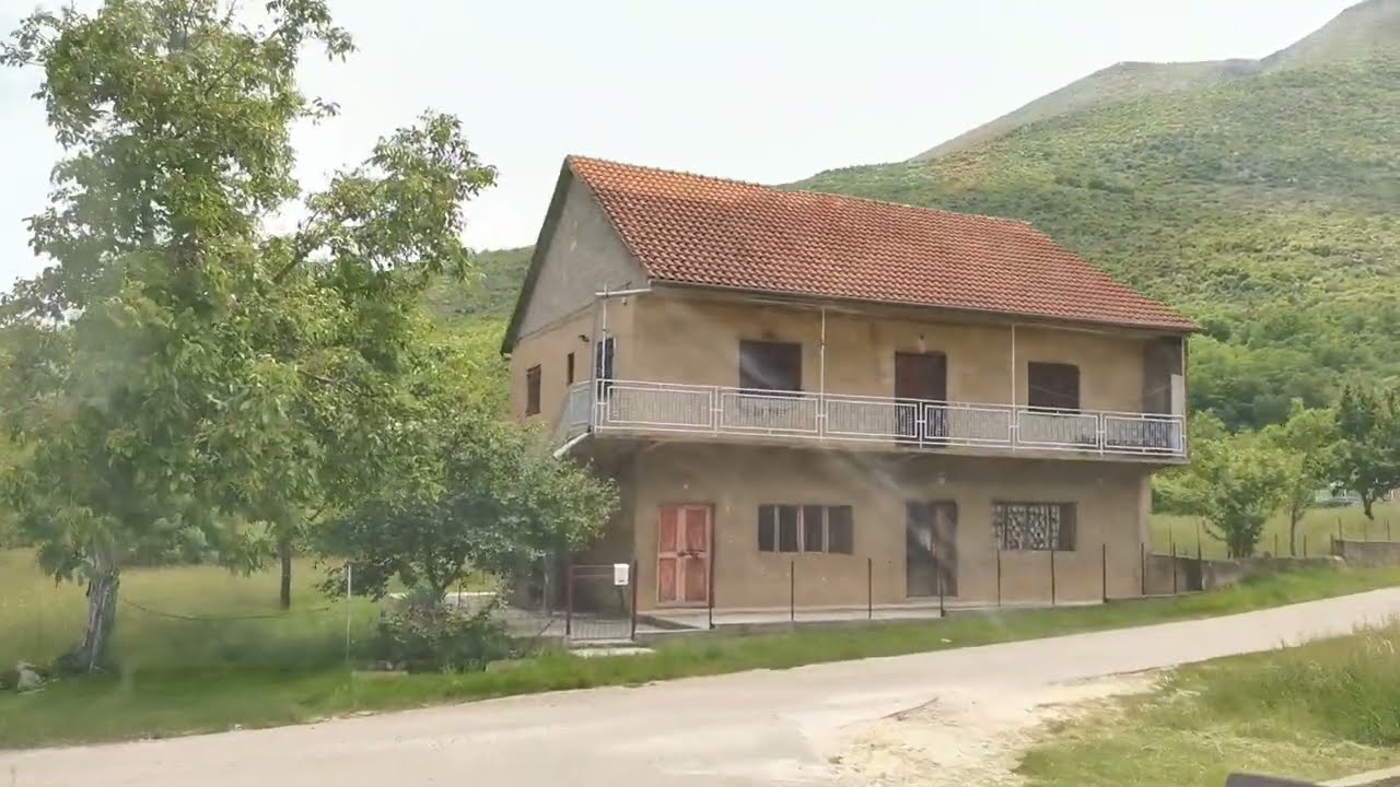 Уздоље - Vožnja kroz selo Uzdolje kod Knina