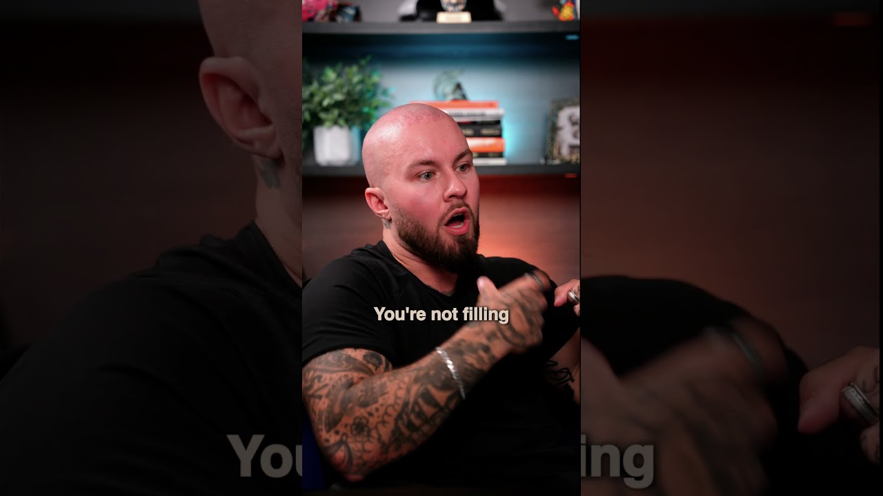 Обе чашки нужно наполнить