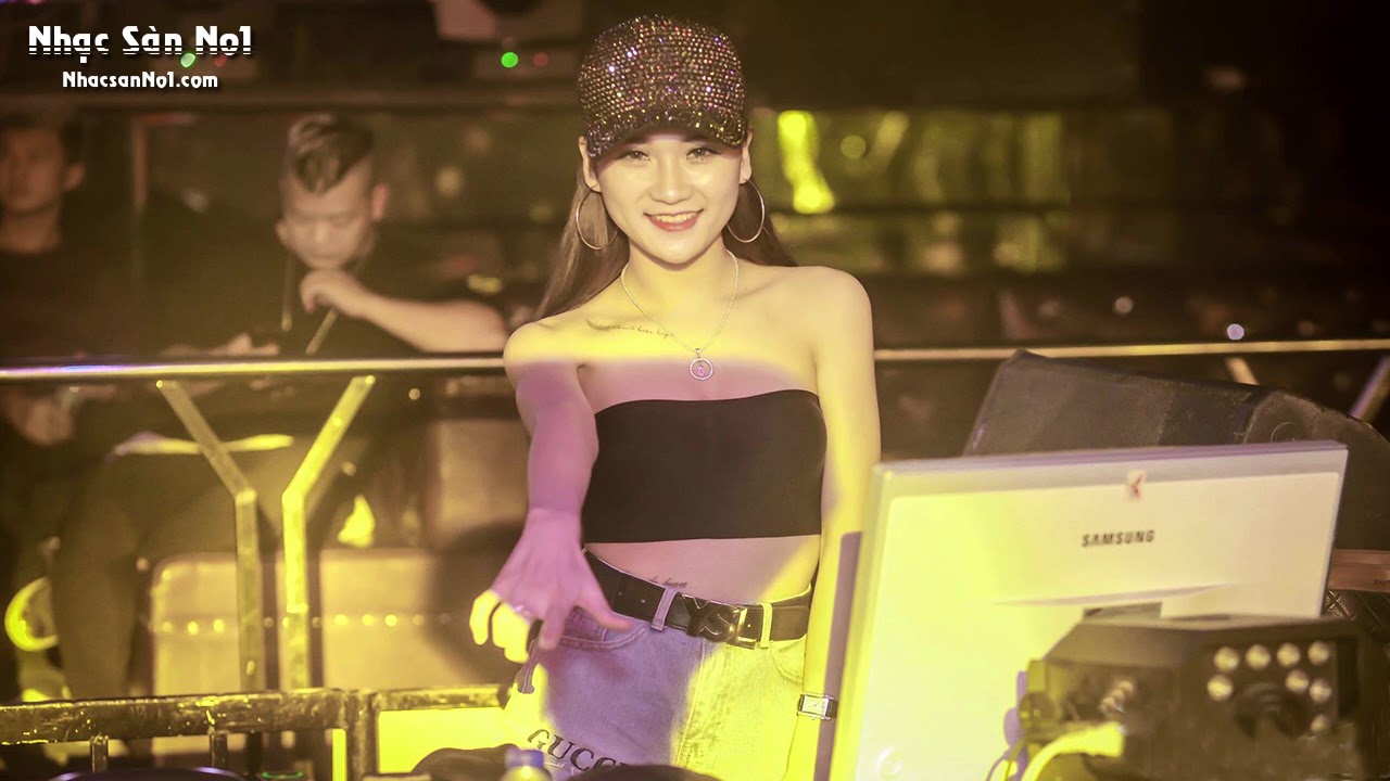 DJ Nonstop 2017 - Lk Nhạc Sàn Cực Mạnh 2017 - Quẩy Hết Mình Cùng Các Nữ Cơ Trưởng