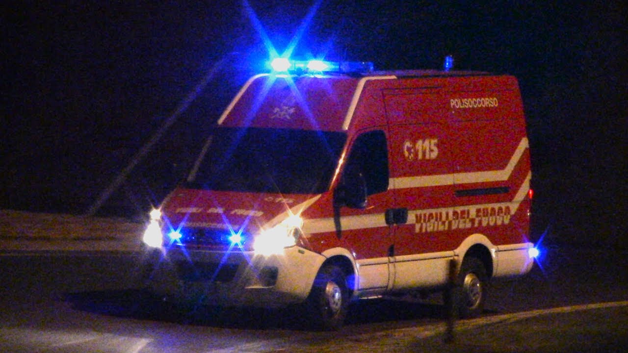 INCENDIO DISCOTECA ARRIVO AS VVF LEGNANO+APS VVF BUSTO+CARRO SOCCORSO+APS VVF INVERUNO (Legnano)