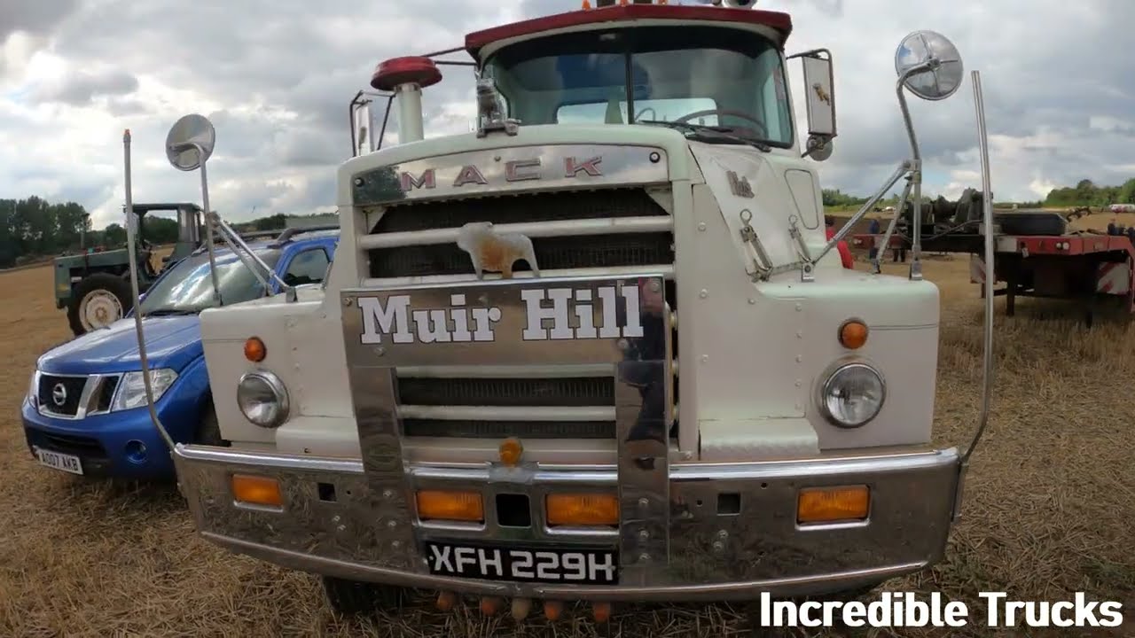 1970 MACK R Series / Model R DM600 CommandCab 9.4 Litre 6-Cyl