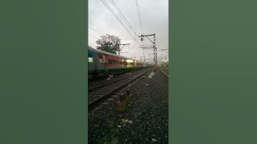12125 Csmt mumbai pune pragati express