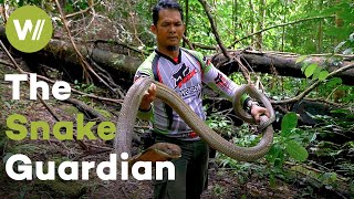 Snake Handling Master Deals With Most Dangerous Snakes | The Malaysian Snake Guardian, Documentary