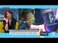 Ejecuta un robo de película: se va sin el dinero mientras los trabajadores del bar se ríen de él