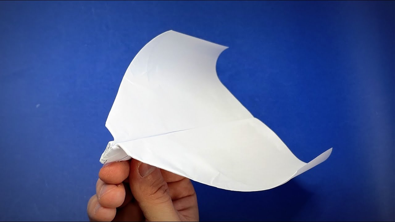 vliegtuig-vouwen-hoe-maak-je-een-papieren-vliegtuigje-dat-ver-weg