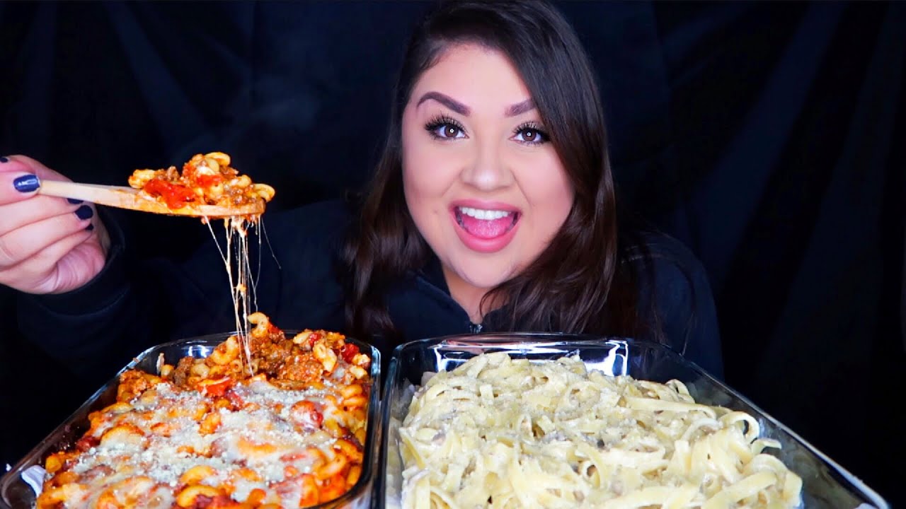 CREAMY FETTUCINE ALFREDO & MARINARA PASTA MUKBANG