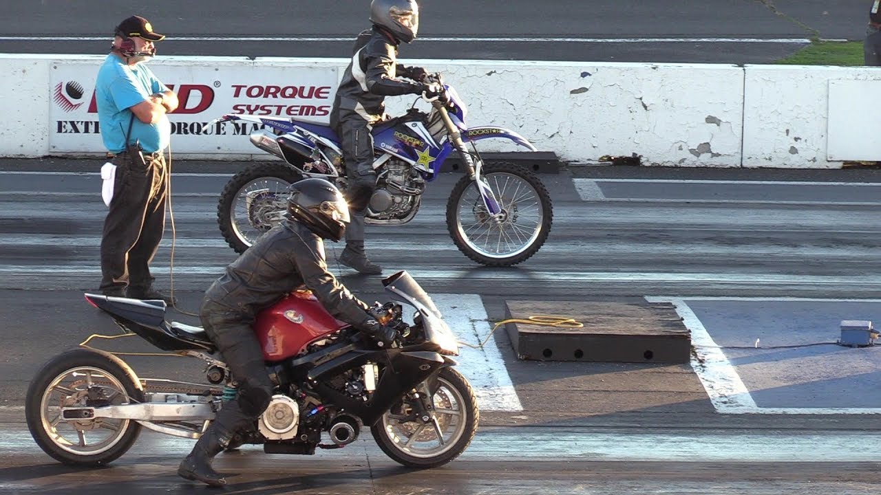 Dirt Bike Vs. Sport Bikes, Triangle Cycles