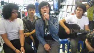 Dmasiv  Rindu Setengah Mati  In Singapore  Muzika Rekod