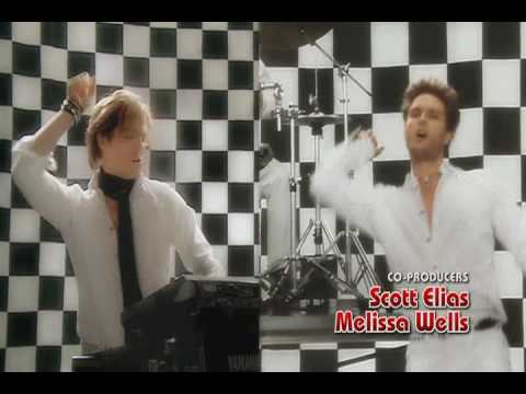 Hugh Grant - Pop! Goes My Heart mp3 ke stažení