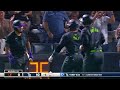 Díaz Delivers a Grand Slam at Home