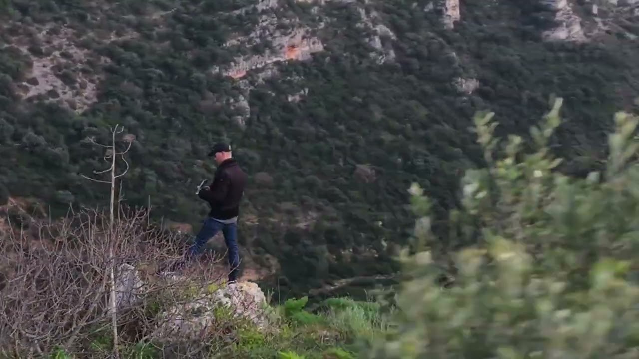 Ash & Paradise - Tuning In Again