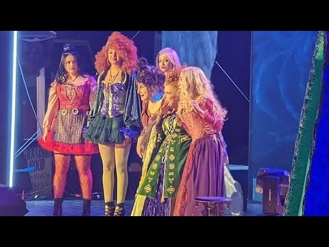 Hocus Pocus 2 -  "One Way Or Another" [Full Scene On Set]