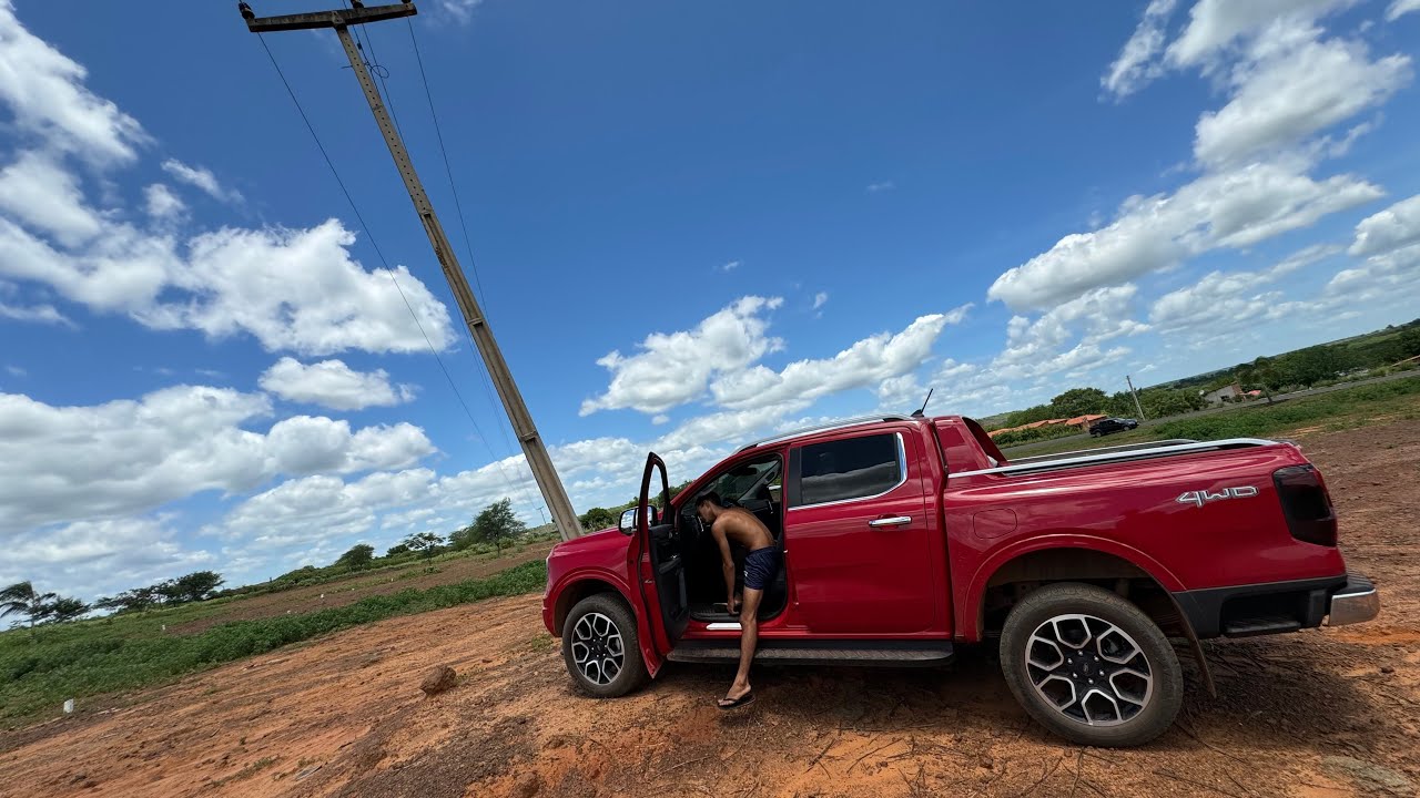 BRUTINHO PEGA CAMIONETE ESCONDIDO E S0FRE ACIDENTE