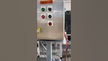 BID ON EQUIPMENT Item: 390458 - 8 Quill RESINA U40 Inline Capper (video 1)