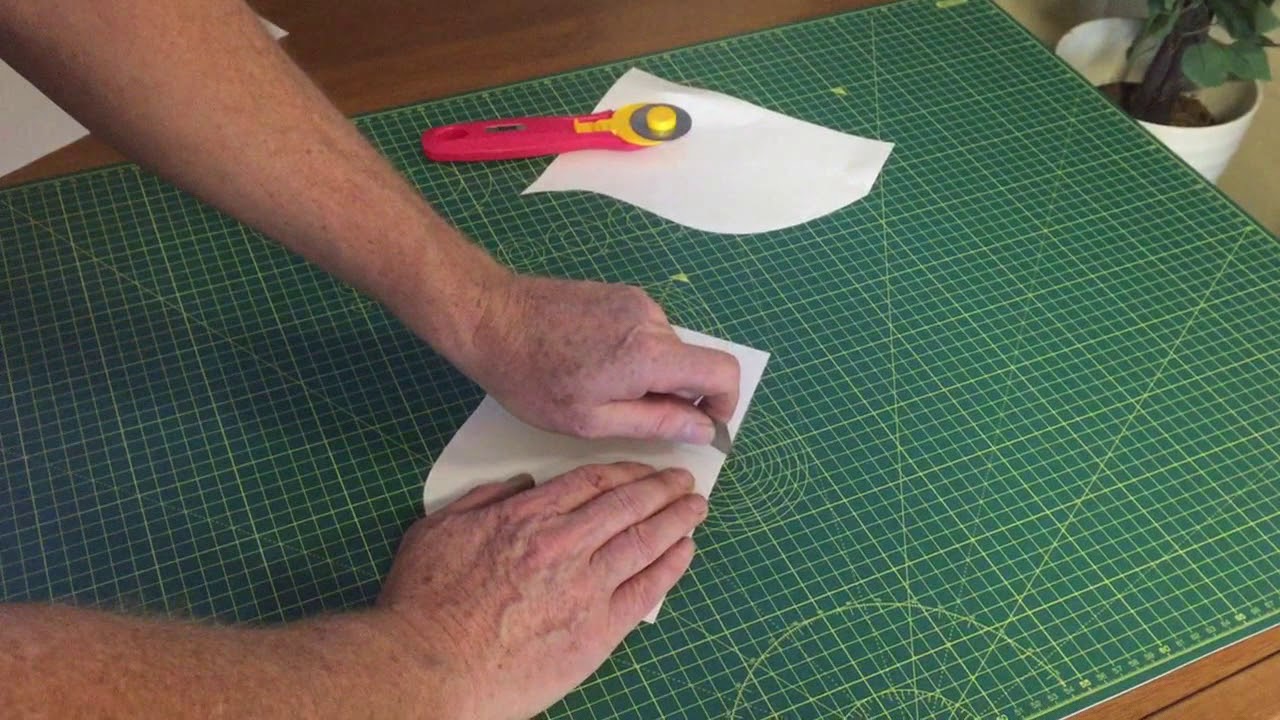 Exploring Rotating Cutting Mats 