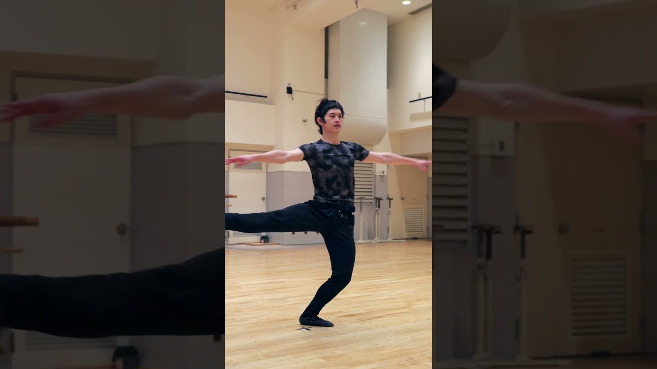 K-BALLET TOKYO『パリの炎』ナポレオン役が魅せる回転技!⚔️🔥 #Shorts #KBALLET #パリの炎 #バレエ #熊川哲也 #フランス革命