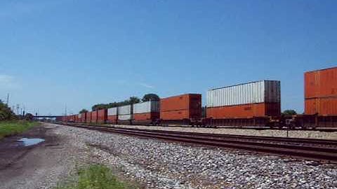 KCS IVNKC with CSX Dash 8 Leading